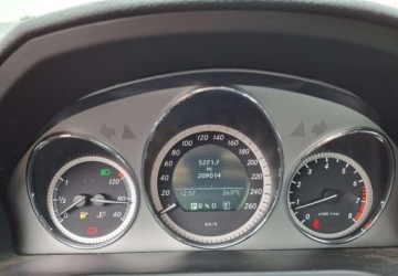 Mercedes Klasa C W204 Limuzyna 1.8 200 CGI BlueEFFICIENCY 184KM 2010 Mercedes-Benz Klasa C Zarejestrowany - ubezpieczony - automat - benzyna 1.8, zdjęcie 34