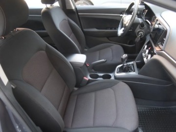 Hyundai Elantra VI Sedan 1.6 MPI 128KM 2019 Hyundai Elantra 1.6 CVVT, Salon Polska, zdjęcie 8