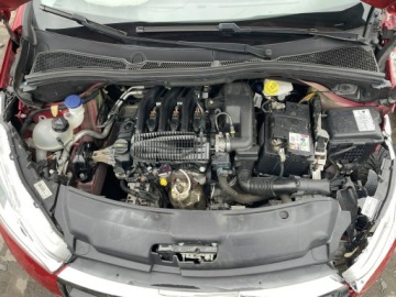 Peugeot 208 I Hatchback 5d Facelifting 1.2 PureTech 82KM 2018 Peugeot 208 Klimatyzacja Kamera, zdjęcie 14