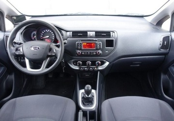 Kia Rio III Hatchback 3d 1.4 DOHC CVVT 109KM 2011 Kia Rio 1.4 Ben.110KM / Kamera Cofania/ I, zdjęcie 13