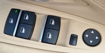 BMW Seria 5 F10-F11 Limuzyna 535d 300KM 2012 BMW Seria 5 530XD 300KM 4X4 HeadUp 3.0 Diesel 300KM, zdjęcie 17