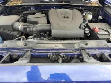 Toyota Tacoma II 2022 Toyota Tacoma Toyota Tacoma 4WD SR Double Cab, od ubezpieczalni 3.5 Benzyna, zdjęcie 10