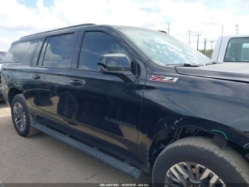 Chevrolet Suburban GMT900 2025 Chevrolet Suburban 2025r., 4x4, 5.3L 5.3 Benzyna 335KM, zdjęcie 4