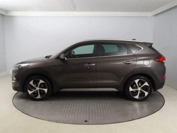 Hyundai Tucson III SUV 1.7 CRDi 141KM 2017 Hyundai Tucson 1.7 CRDi, Salon Polska, Serwis ASO, zdjęcie 2
