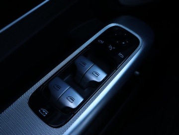 Mercedes GLC C254/X254 SUV Plug-In 2.0 300e 313KM 2023 Mercedes GLC GLC 300 e 4MATIC, Salon Polska, zdjęcie 15