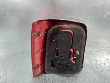 КОМПЛЕКТ ЗАДНИХ ФОНАРОВ VW PASSAT B5 3B9945096F COMBI