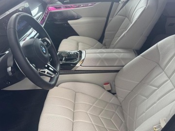 BMW Seria 7 G70 Sedan 3.0 40d 299KM 2026 BMW Seria 7 740d xDrive Sport Sedan 3.0 (299KM) 2026, zdjęcie 7
