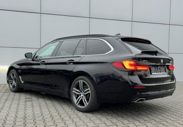 BMW Seria 5 G30-G31 Touring Plug-In 2.0 530e 292KM 2022 BMW Seria 5 4x4 Skora Navi Kamera Sport Full Led Automat FV23, zdjęcie 9