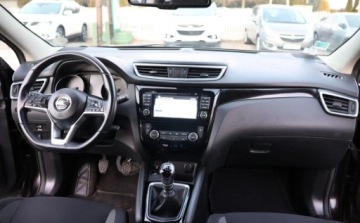 Nissan Qashqai II Crossover Facelifting 1.2 DiG-T 115KM 2018 Nissan Qashqai Tempomat, NAVI, K. Cofania, Multifunkcja, El. Szyby, Alu, Z, zdjęcie 10
