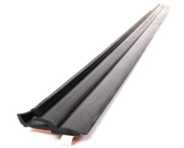 Уплотнитель окна внизу слева BMW E46 купе