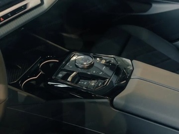 BMW Seria 5 G90-91 Touring 2.0 520d 197KM 2025 BMW Seria 5 520d xDrive Sport Sedan 2.0 (197KM) 2025, zdjęcie 12