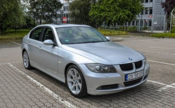 BMW Seria 3 E90-91-92-93 Limuzyna E90 325i 218KM 2008 BMW Seria 3 2,5 (218KM) Automat Bezwypadkowa Skory Sportsitze iDrive 2.5, zdjęcie 5