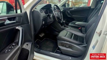 Volkswagen Tiguan II SUV 2.0 TDI 150KM 2019 Volkswagen Tiguan 2,0 TDi R-line automat 2.0 Diesel 150KM, zdjęcie 17