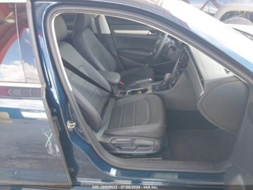 Volkswagen Passat B8 2021 Volkswagen Passat 2021 Volkswagen Passat 2.0T SE Auto 2.0 Benzyna 174KM, zdjęcie 5