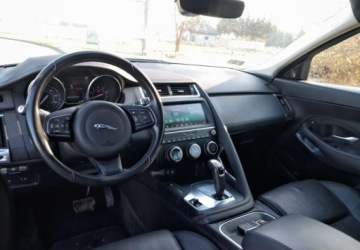 Jaguar E-Pace SUV 2.0 i4P 200KM 2018 Jaguar E-Pace Zadbany Cena Brutto 2.0 Benzyna 200KM, zdjęcie 9