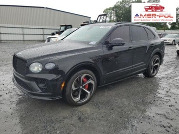 Bentley Bentayga 2022 Bentley Bentayga 2022, 4.0L, 4x4, porysowany lakier