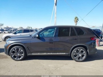 BMW X5 G05 2022 BMW X5 sDrive40i 2022 3.0 Benzyna 335KM, zdjęcie 2