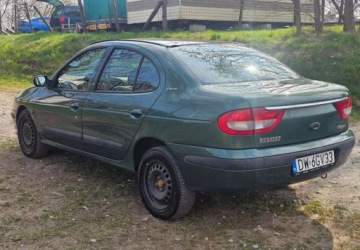 Renault Megane I Hatchback 1.6 i 16V 107KM 2002 Renault Megane Renault Megane 1.6 1.6 BenzynaLPG 107KM, zdjęcie 3