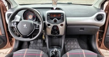 Peugeot 108 2015 Peugeot 108 1,0 70KM Benzyna 5-Drzwi Klima Led Serwis Benzyna 70KM, zdjęcie 5