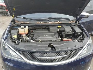 Chrysler Pacifica II 2017 Chrysler Pacifica 2017 CHRYSLER PACIFICA LIMITED 3.6 Benzyna 287KM, zdjęcie 12