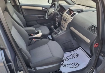 Opel Zafira B 1.8 ECOTEC 140KM 2007 Opel Zafira SLICZNA 1.8 Benzyna BOGATA WERSJA Oryginal WYJATKOWA Zadbana 2, zdjęcie 8