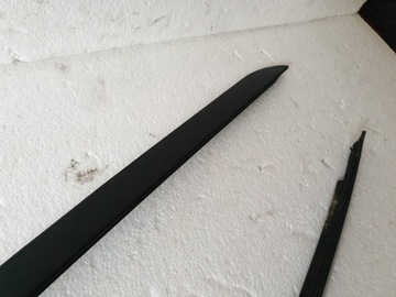 LISTWY SZYBY CZOŁOWEJ KOMPLET CZARNE BMW E90 E91