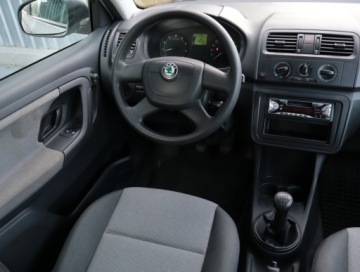 Skoda Fabia II Hatchback 1.4 i 16V 85KM 2010 Skoda Fabia 1.4 16V, Salon Polska, Klima, zdjęcie 6