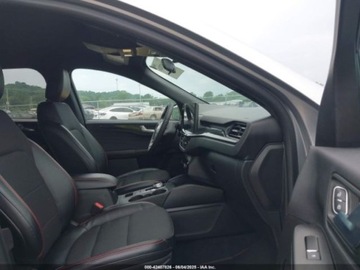 Ford Escape III 2023 Ford Escape ST-LINE 2023, od ubezpieczalni 1.5 Benzyna 180KM, zdjęcie 6