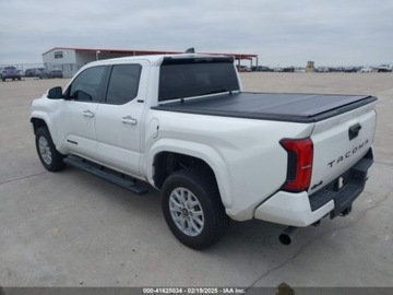 Toyota Tacoma II 2024 Toyota Tacoma 2024r., Sr5, od ubezpieczalni 2.4 Benzyna 278KM, zdjęcie 3