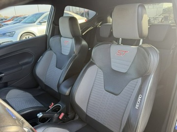 Ford Fiesta VII Hatchback 3d ST 1.6 EcoBoost 182KM 2015 Ford Fiesta ST 1.6 EcoBoost 2015 182KM Salon PL,, zdjęcie 12