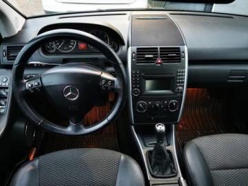 Mercedes Klasa A W169 Coupe 1.5 160 95KM 2009 MERCEDES A 1.5 150 95KM, Manual, Czujniki parkowania, Klimatyzacja W169, zdjęcie 5