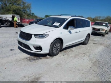 Chrysler Pacifica II 2021 Chrysler Pacifica Hybrid Limited 2021 3.6 Hybryda 287KM, zdjęcie 2