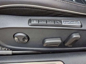 Volkswagen Arteon Fastback Facelifting 2.0 TDI 200KM 2022 Volkswagen Arteon Shooting Brake 2.0 TDI 200KM R-Line 4x4 DSGKamery360DCCL, zdjęcie 10