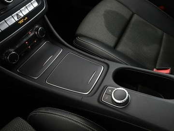 Mercedes CLA C117 Shooting Brake Facelifting 1.5 180 d 109KM 2017 Mercedes CLA 180 GRATIS! Pakiet Serwisowy o, zdjęcie 27