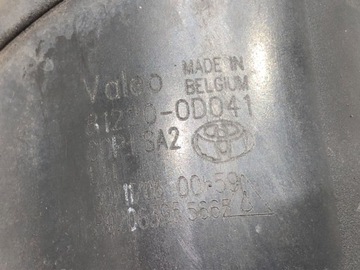 HALOGEN LEVÝ PŘEDNÍ TOYOTA AURIS I 81220-0D041 HATCHBACK 06-12