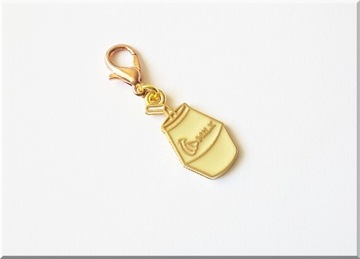 METALOWA ZAWIESZKA CHARMS MLEKO 01