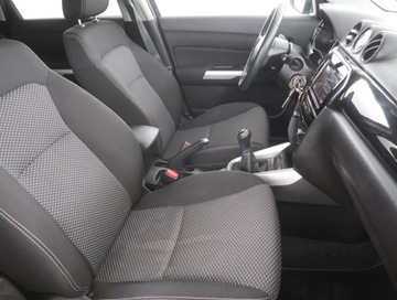 Suzuki Vitara III SUV 1.6 VVT 120KM 2017 Suzuki Vitara 1.6 VVT, Salon Polska, Serwis ASO, zdjęcie 8
