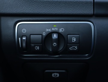 Volvo V60 I Kombi Facelifting 2.0 D3 DRIVE-E 150KM 2015 Volvo V60 D3 2.0, Salon Polska, Serwis ASO, Skóra, zdjęcie 19