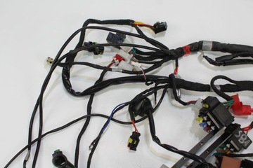 APRILIA TUONO 125 21- УСТАНОВКА ГЛАВНОГО ЖГУТА ПРОВОДОВ