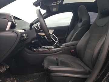 Mercedes CLA C118/X118 2020 Mercedes-Benz CLA 2020, 2.0L, 4x4, 45 AMG, porysowany lakier 2.0 Benzyna, zdjęcie 6