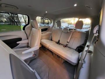 Chrysler Pacifica II 3.6 V6 291KM 2021 chrysler pacifica Touring L, Automat, Dokumentacja 7 Miejsc,2,xKlucz, zdjęcie 23