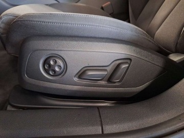 Audi A4 B9 Avant Facelifting 2.0 40 TDI  204KM 2024 Audi A4 Avant Ambiente Matrix LED Comfort Technolgy Exterieur 2.0 Diesel, zdjęcie 14