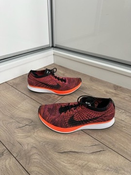 NIKE 526628-008 FLYKNIT RACER ACAI BERRY BUTY 41 26 CM