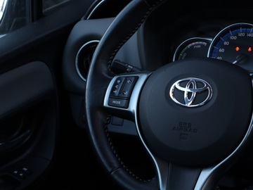 Toyota Yaris III Hatchback 5d Facelifting Hybrid 100KM 2015 Toyota Yaris 1.5 Hybrid, 1. Właściciel, zdjęcie 20