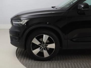 Volvo XC40 Crossover 2.0 D4 190KM 2018 Volvo XC40 D4 AWD, 187 KM, 4X4, Automat, Skóra, zdjęcie 11