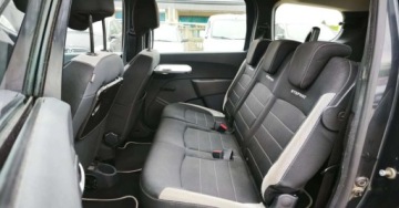 Dacia Lodgy Minivan Facelifting 1.6 SCe 102KM 2019 Dacia Lodgy Dacia Lodgy SCe 100 Stepway 1.6 Benzyna 102KM, zdjęcie 25