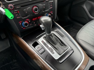 Audi Q5 I SUV 3.2 FSI 270KM 2010 Audi Q5 3.2 FSI S-TRONIC QUATTRO AUTOMAT SKORY XENONY GRZANE FOTELE PANORA, zdjęcie 9