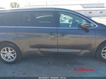 Chrysler Voyager V 2022 Chrysler Voyager 2022 r.3,6L LX 3.6 Benzyna 287KM, zdjęcie 13