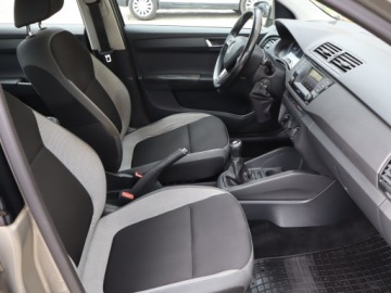 Skoda Fabia III Hatchback 1.2 TSI 90KM 2015 Skoda Fabia 1.2 TSI, Salon Polska, VAT 23%, Klima, zdjęcie 8