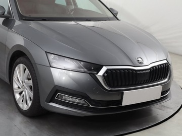 Skoda Octavia IV Liftback 1.5 TSI EVO 150KM 2022 Skoda Octavia 1.5 TSI e-tec, Salon Polska, zdjęcie 21